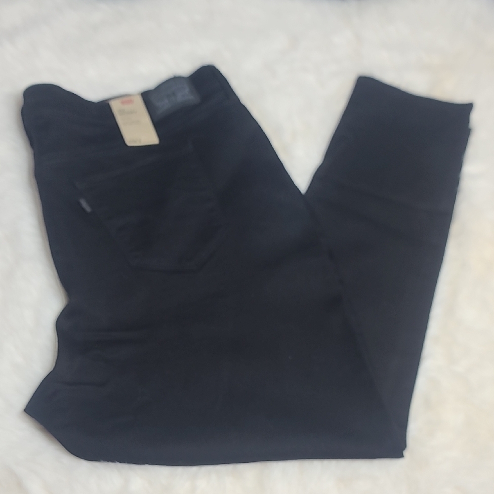 Levis Black Stretch Skinny Jeans - Classic Clean Look